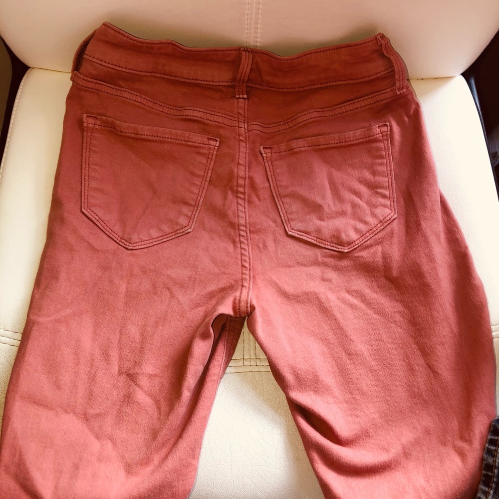 Old Navy Rockstar Super Skinny Salmon Jeans
